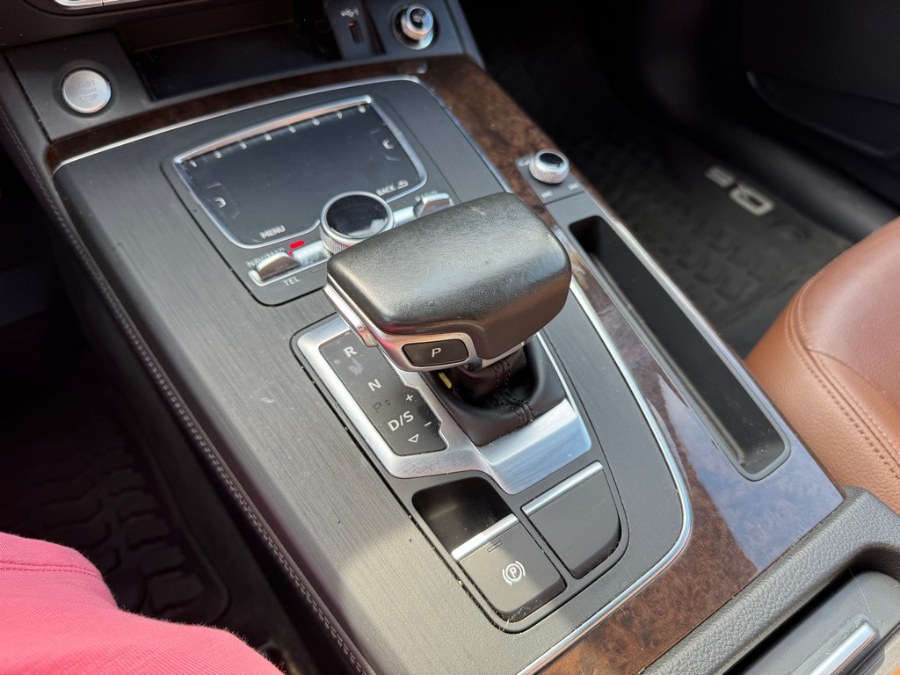 2020 Audi Q5 Premium Plus - Photo 17