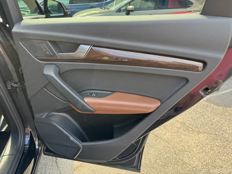 2020 Audi Q5 Premium Plus - Photo 31