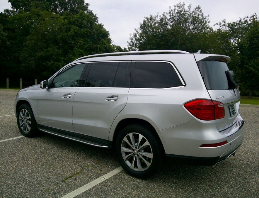 2015 Mercedes-Benz GL-Class - $10,977