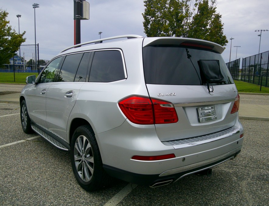 2015 Mercedes-Benz GL-Class - $10,977