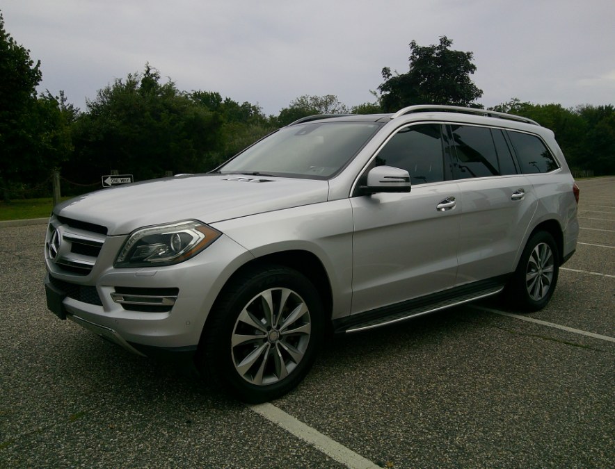 2015 Mercedes-Benz GL-Class - $10,977