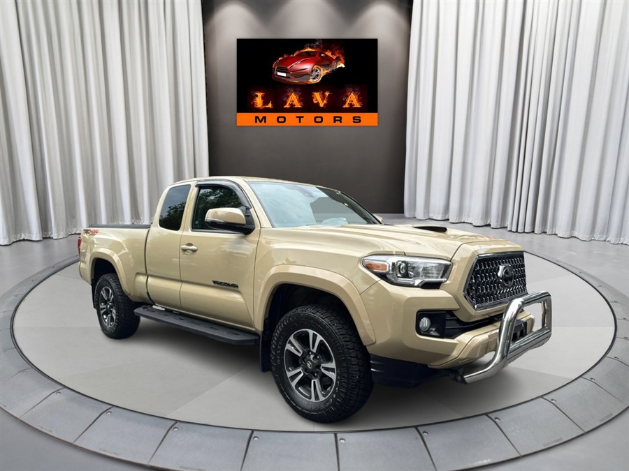 Used 2018 Toyota Tacoma in Canton, Connecticut | Lava Motors. Canton, Connecticut