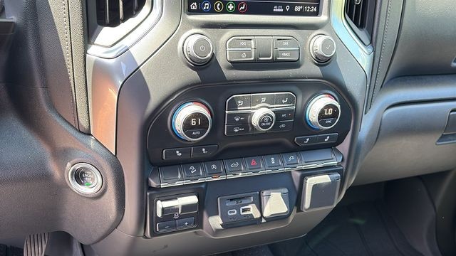 2019 Chevrolet Silverado 1500 LT - Photo 17