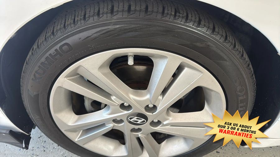 2017 Hyundai Elantra Limited - Photo 11