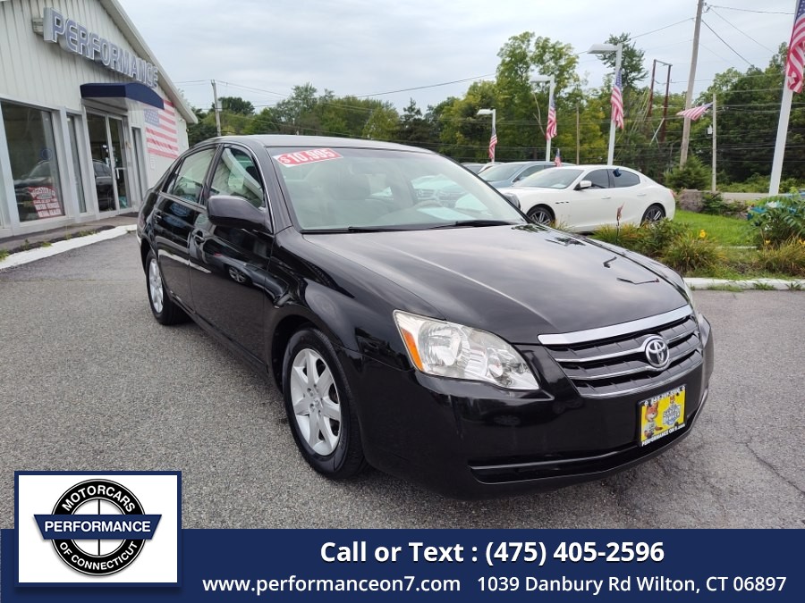 Used 2007 Toyota Avalon in Wilton, Connecticut | Performance Motor Cars Of Connecticut LLC. Wilton, Connecticut
