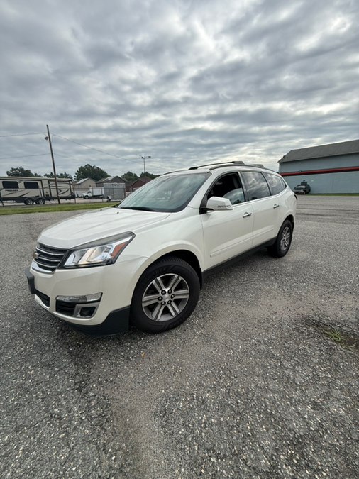 Used 2015 Chevrolet Traverse in Springfield, Massachusetts | Auto Globe LLC. Springfield, Massachusetts