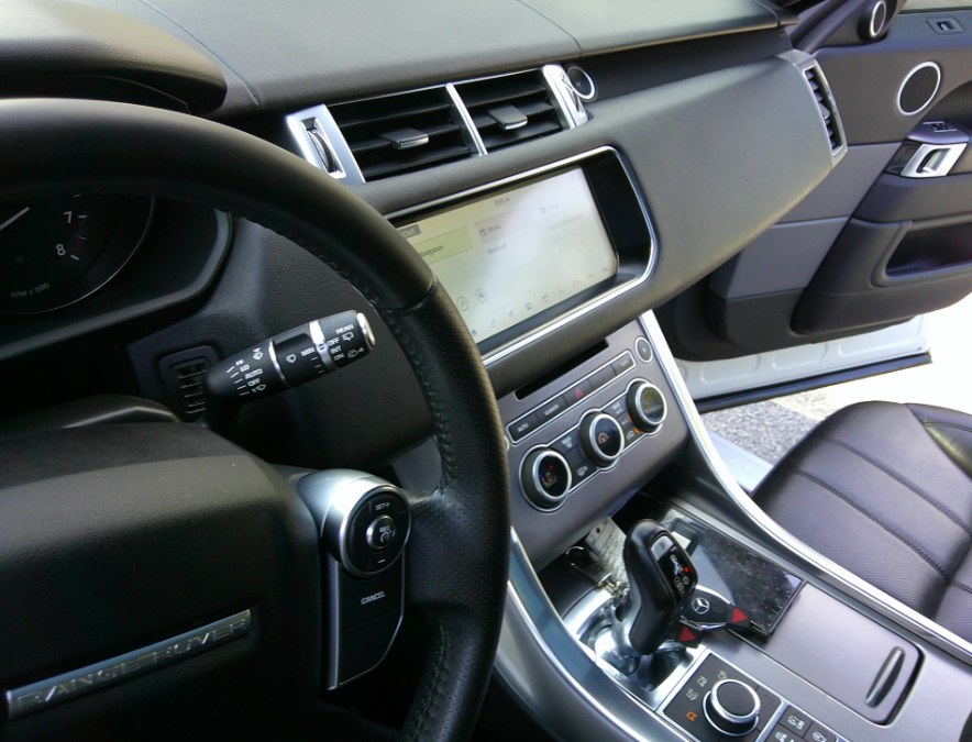 2017 Land Rover Range Rover Sport - $16,977