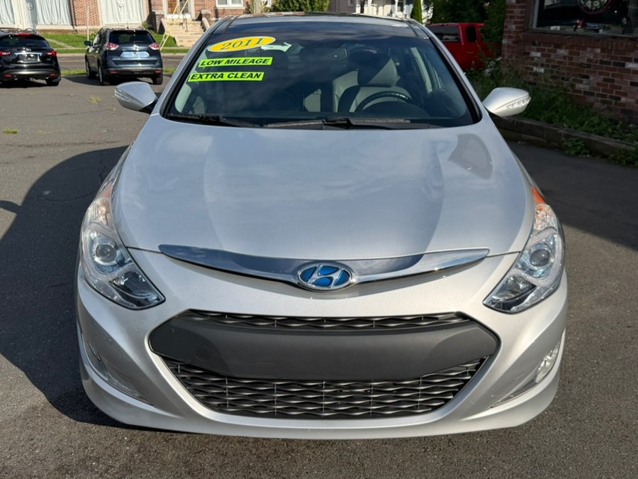 2011 Hyundai Sonata Hybrid Base - Photo 2
