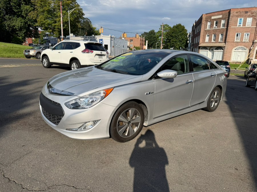 2011 Hyundai Sonata Hybrid Base - Photo 1