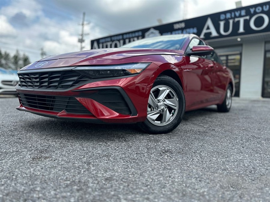 Used 2025 Hyundai Elantra in Elmont, New York | AutoLux. Elmont, New York