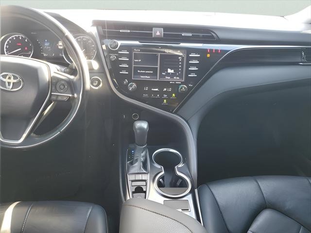 2019 Toyota Camry XLE - Photo 9