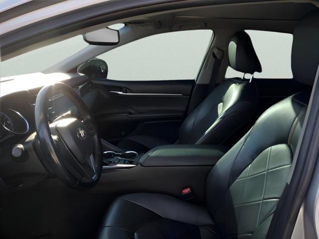 2019 Toyota Camry XLE - Photo 12