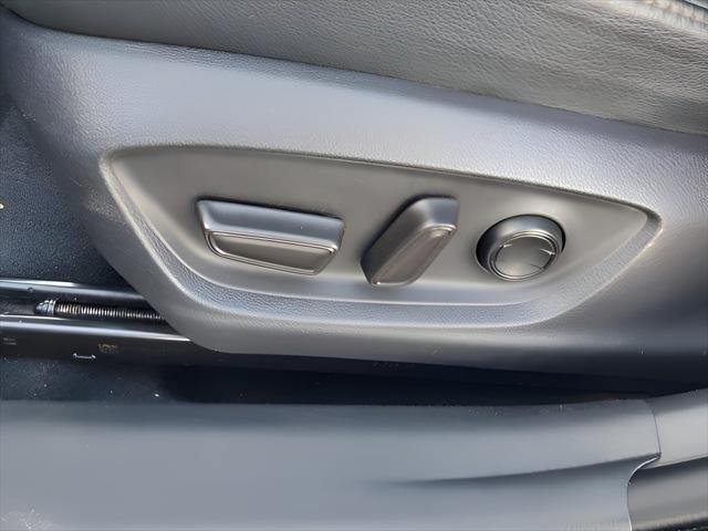 2019 Toyota Camry XLE - Photo 13