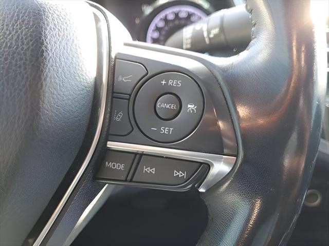 2019 Toyota Camry XLE - Photo 19