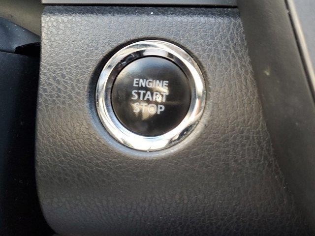 2019 Toyota Camry XLE - Photo 26