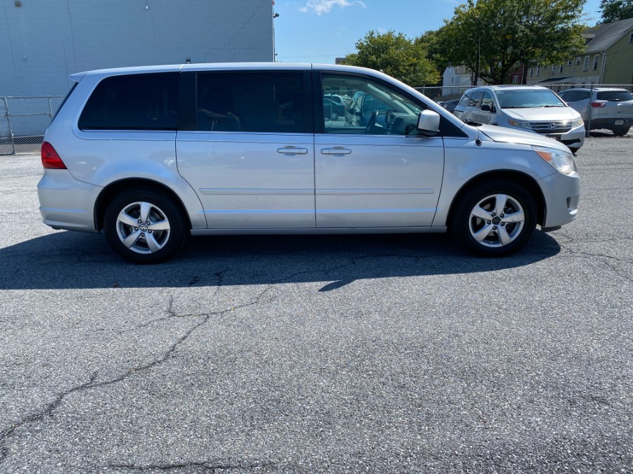 2009 Volkswagen Routan SEL - Photo 5