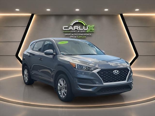 Used 2019 Hyundai Tucson in Fort Myers, Florida | Carlux Fort Myers. Fort Myers, Florida