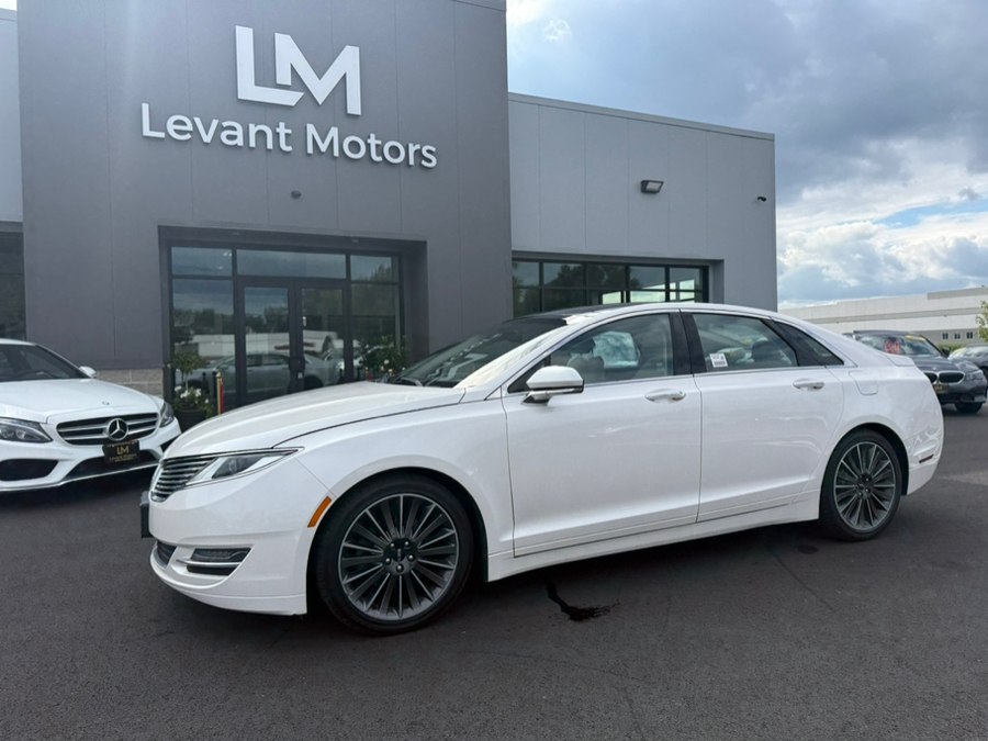 White Platinum Metallic Tri-Coat 2016 Lincoln MKZ Sedan All-Wheel Drive Automatic