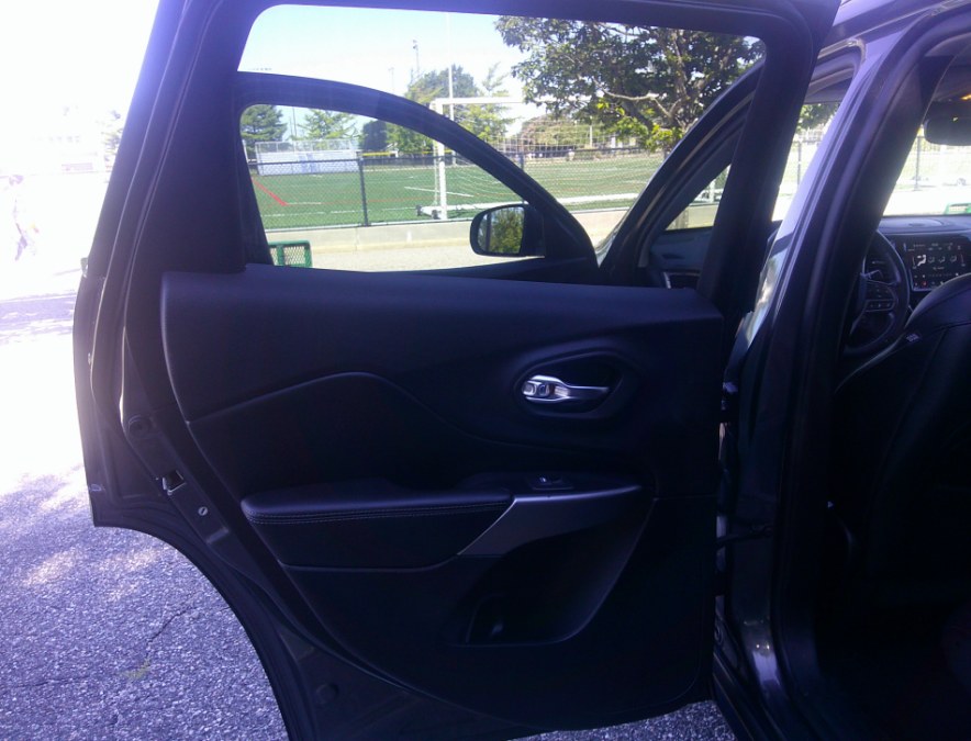 2021 Jeep Cherokee - $16,977