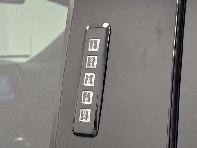 2020 Ford F-150 Platinum - Photo 26