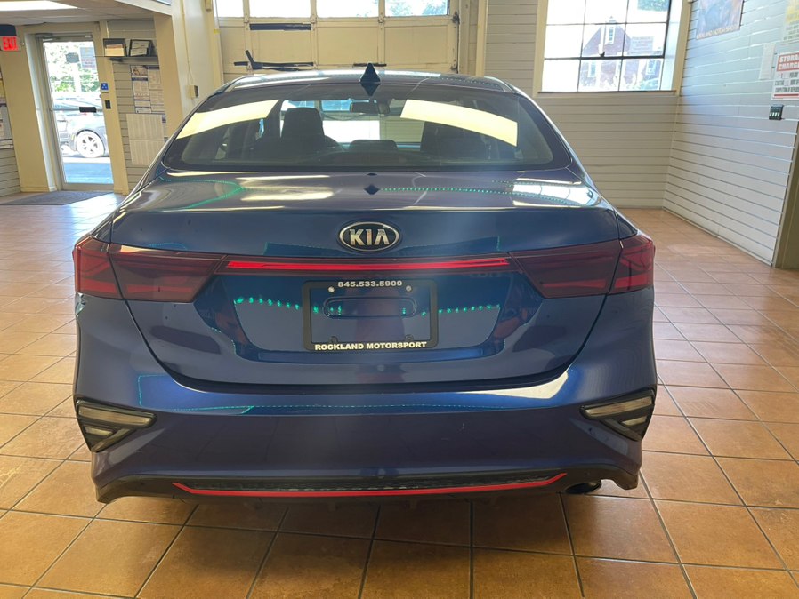 2021 Kia Forte LXS - Photo 16