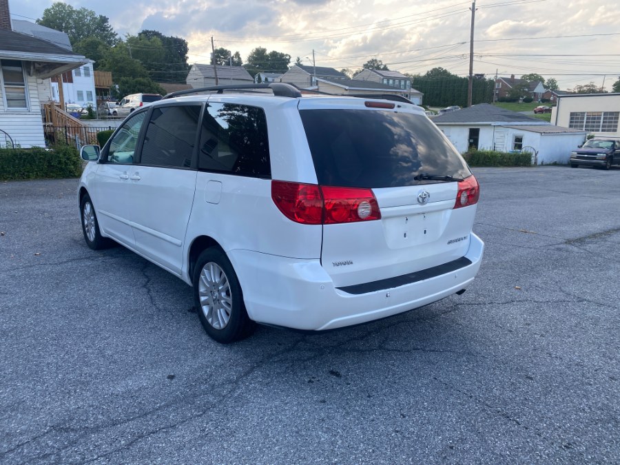 2007 Toyota Sienna XLE - Photo 2