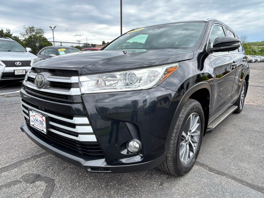 Used 2019 Toyota Highlander in Manchester, Connecticut | Vernon Auto Sale & Service. Manchester, Connecticut