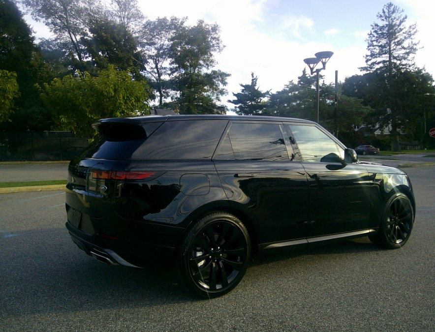2023 Land Rover Range Rover Sport - $59,977