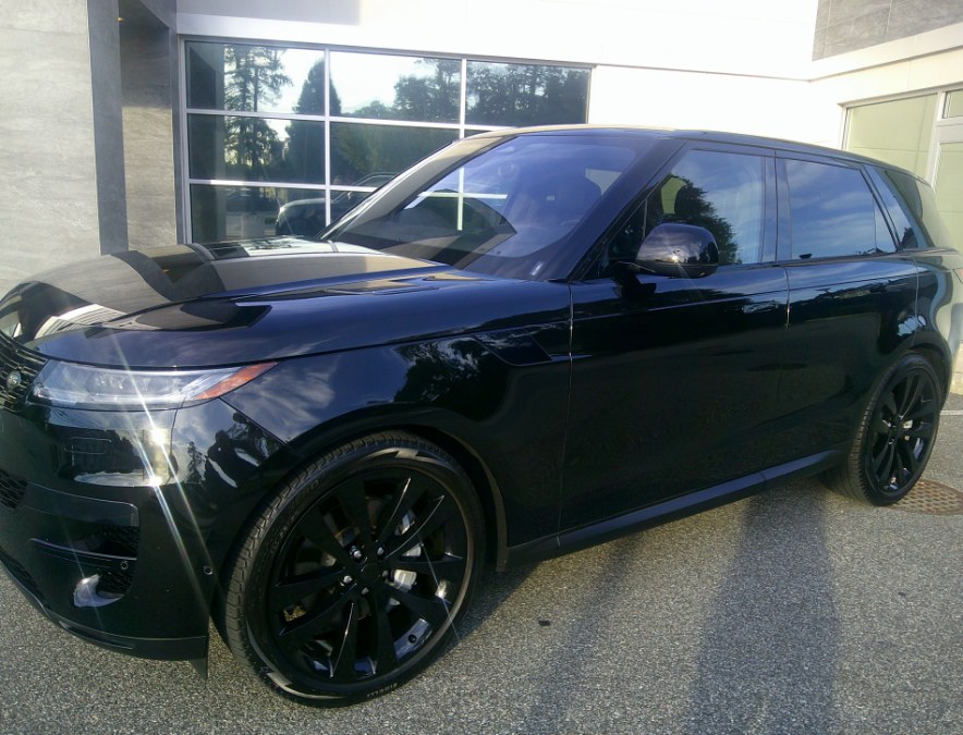 2023 Land Rover Range Rover Sport - $59,977