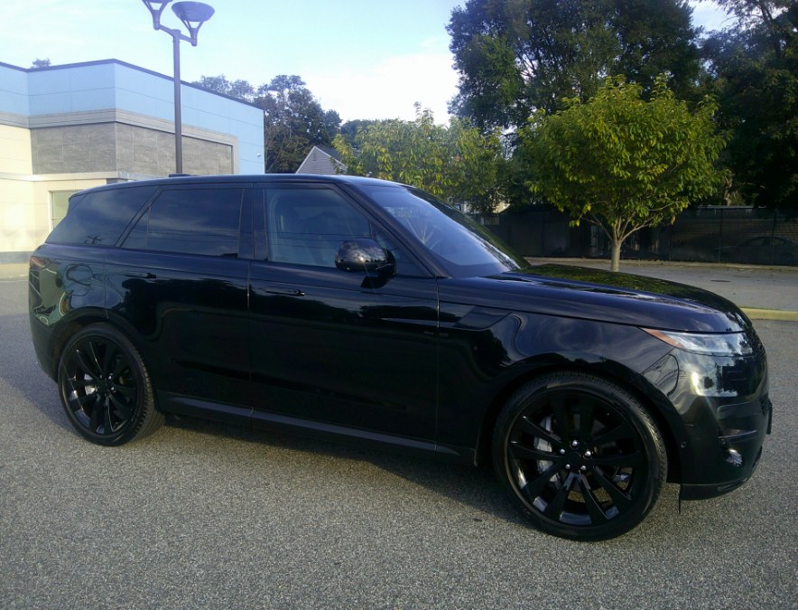 2023 Land Rover Range Rover Sport - $59,977