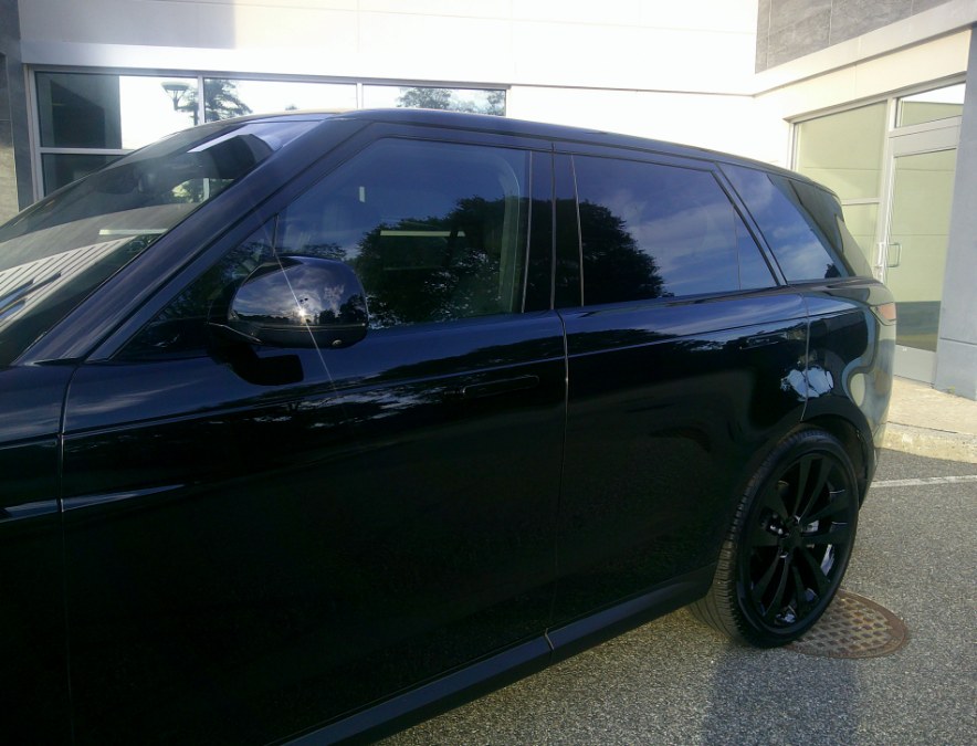 2023 Land Rover Range Rover Sport - $59,977