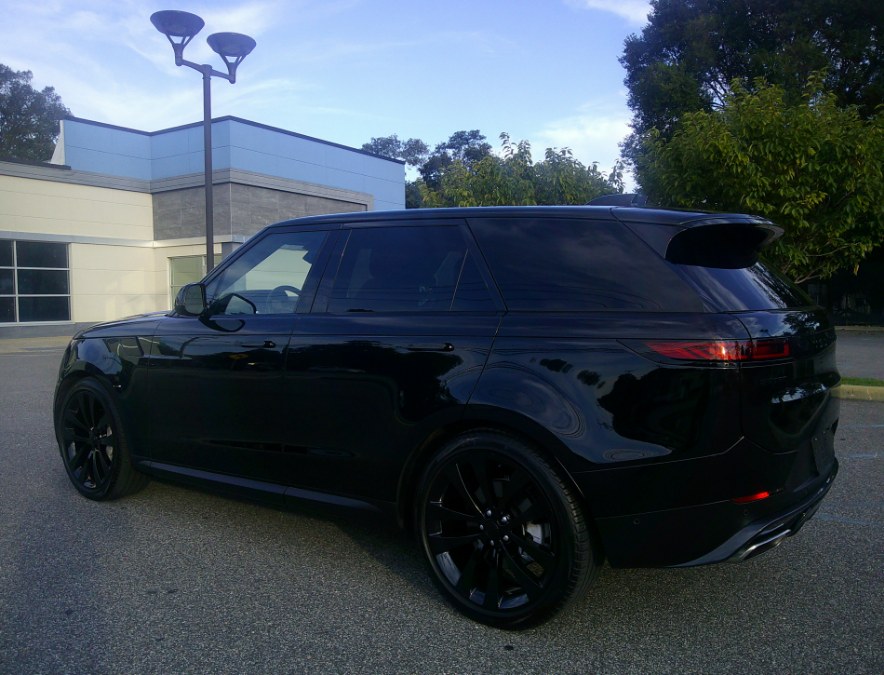 2023 Land Rover Range Rover Sport - $59,977