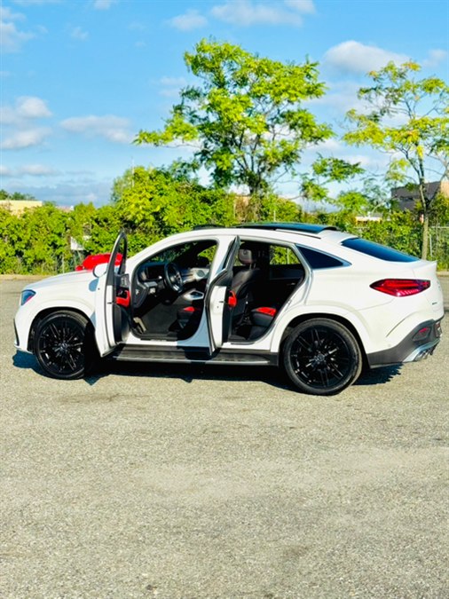 Used 2024 Mercedes-Benz GLE in Elmont, New York | Charles Cars. Elmont, New York