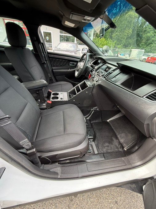 2018 Ford Taurus - Photo 35
