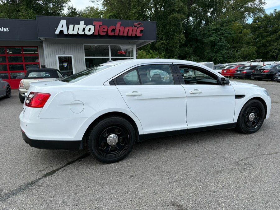 2018 Ford Taurus - Photo 13