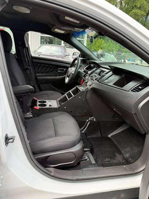 2018 Ford Taurus - Photo 33