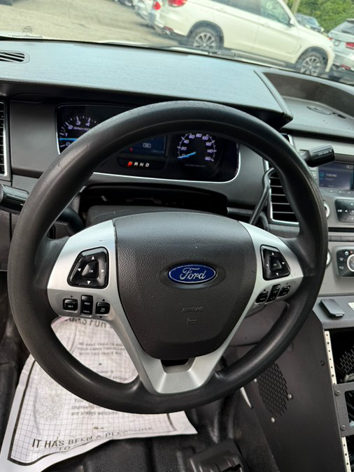 2018 Ford Taurus - Photo 22