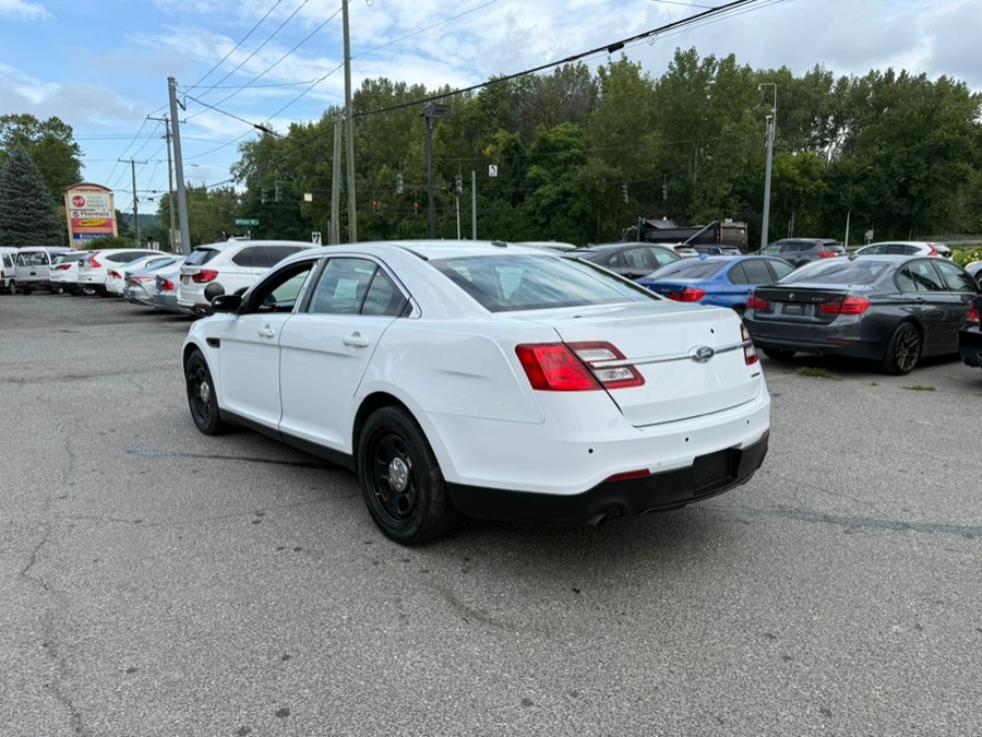 2018 Ford Taurus - Photo 9