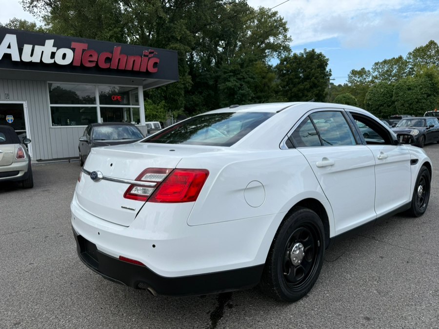 2018 Ford Taurus - Photo 12