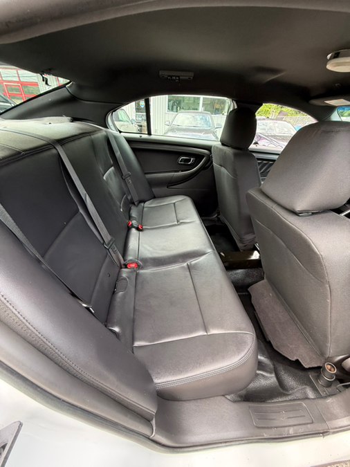 2018 Ford Taurus - Photo 34