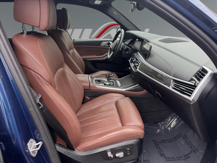 2021 BMW X7 40i - Photo 17