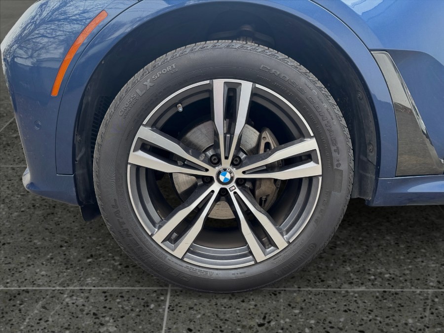 2021 BMW X7 40i - Photo 8