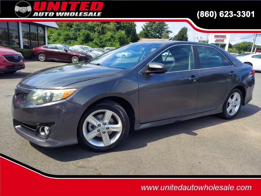 Used 2014 Toyota Camry in East Windsor, Connecticut | United Auto Sales of E Windsor, Inc. East Windsor, Connecticut
