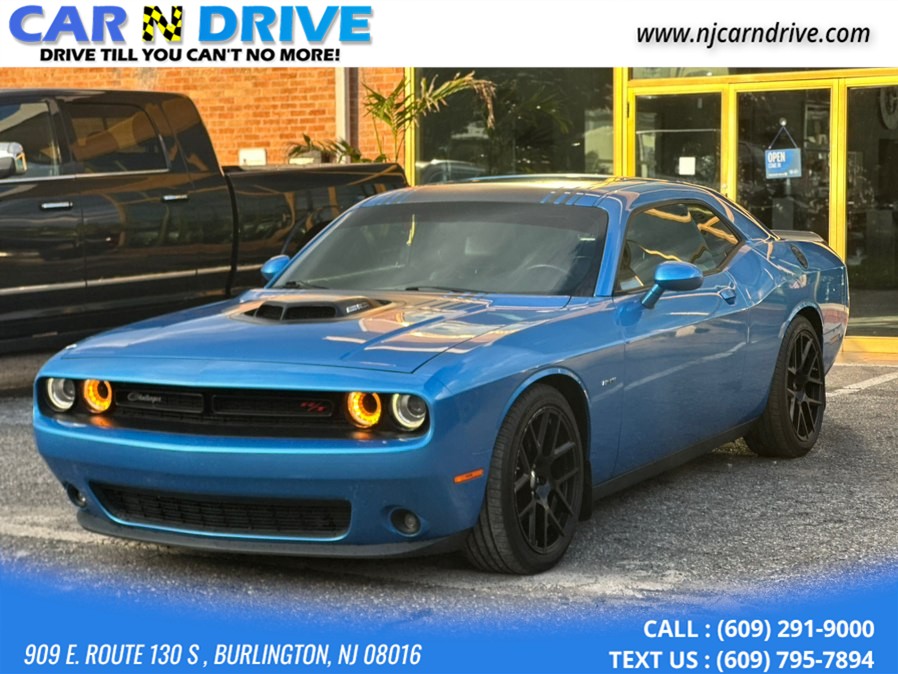 2015 Dodge Challenger SXT Plus