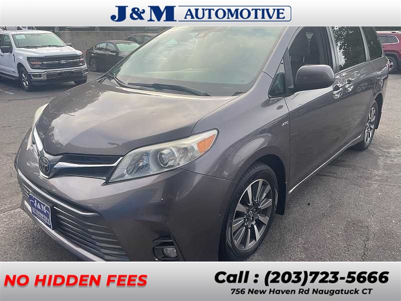 2019 Toyota Sienna XLE