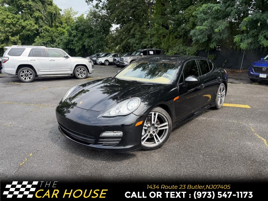 2013 Porsche Panamera Base (2WD), 4 (4WD)