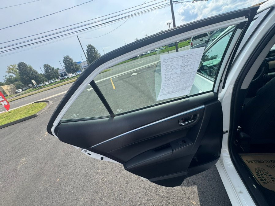 2014 Toyota Corolla S Plus - Photo 8