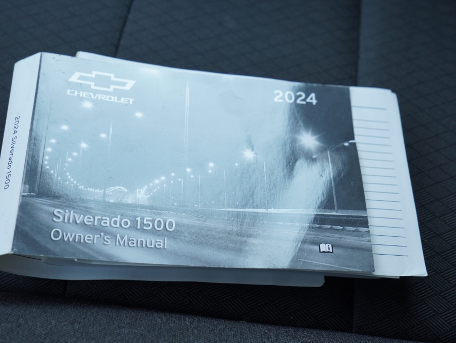 2024 Chevrolet Silverado 1500 Custom - Photo 33