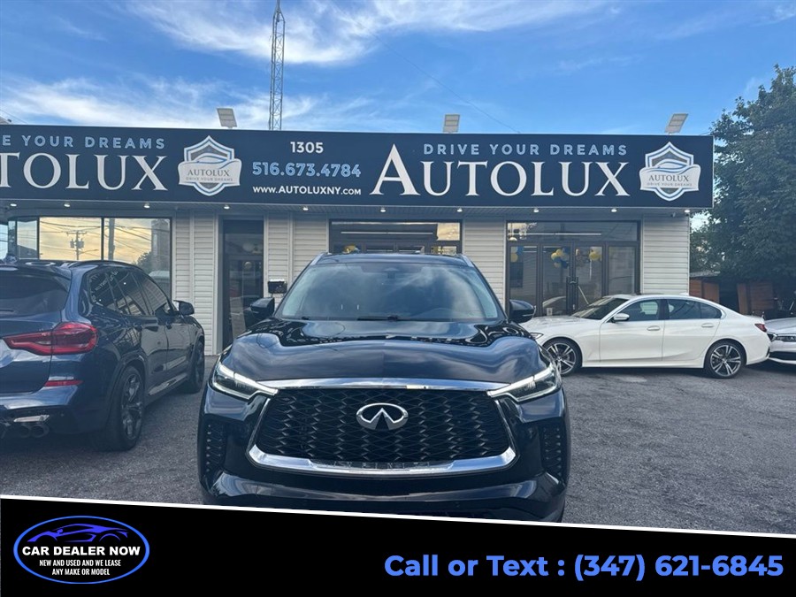 Used 2023 Infiniti Qx60 in Elmont, New York | Digital Car Specialist. Elmont, New York