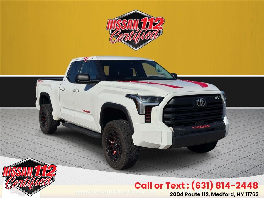 Used 2022 Toyota Tundra 4wd in Medford, New York | Nissan 112 Certified. Medford, New York